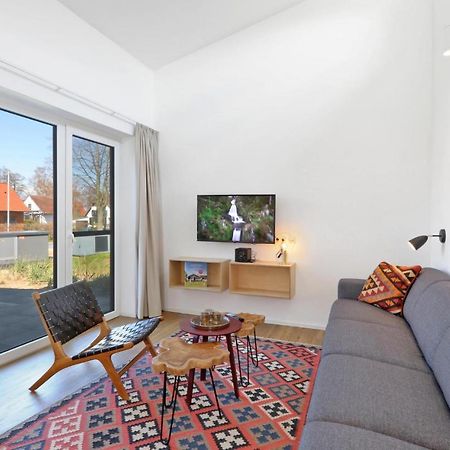 Amazing Home In Lembruch-Duemmer See With Kitchen Exterior foto