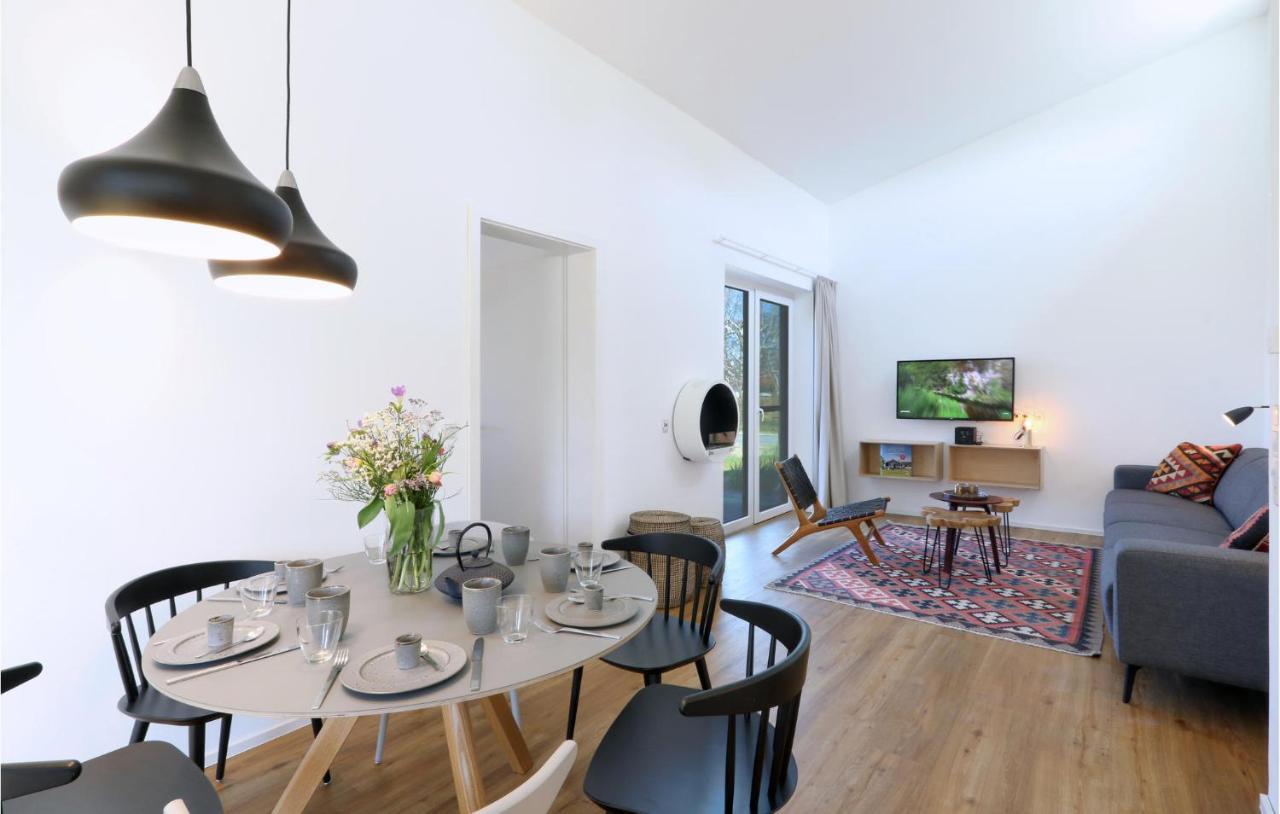 Amazing Home In Lembruch-Duemmer See With Kitchen Exterior foto